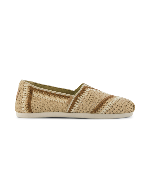 Alpargatas de mujer clásicas crochet almendra