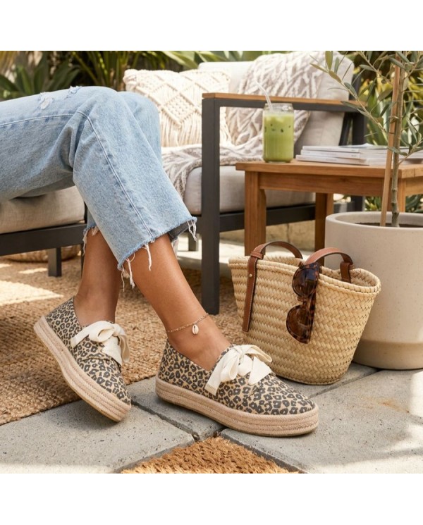 Alpargatas de mujer Carolina con lazada leopardo
